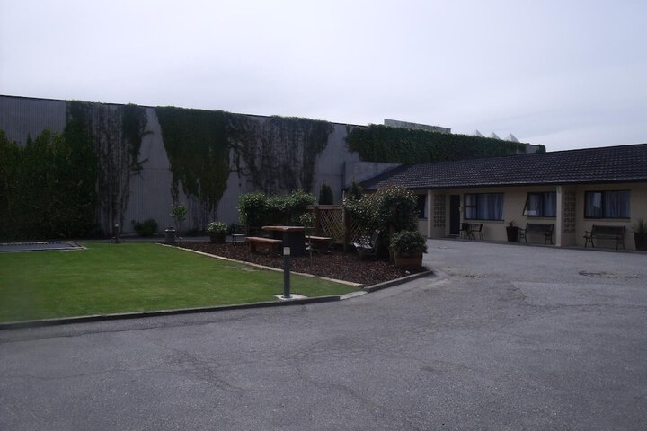 Hotel 83 of 91