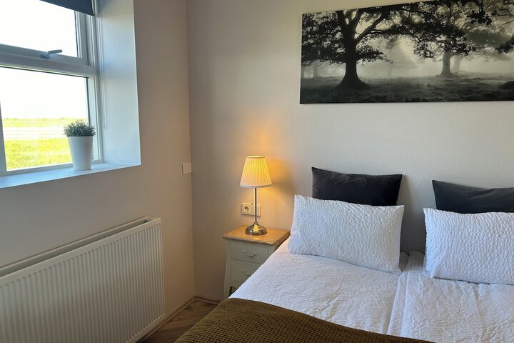 Room 14 of 64