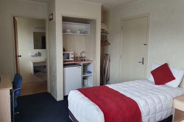 Room 29 of 60