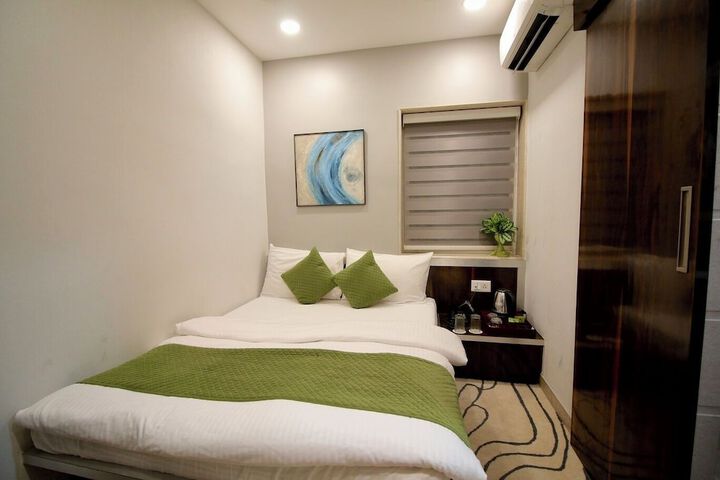 Room 9 of 45