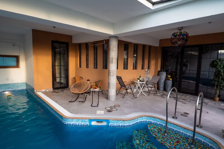 Pool 31 of 46