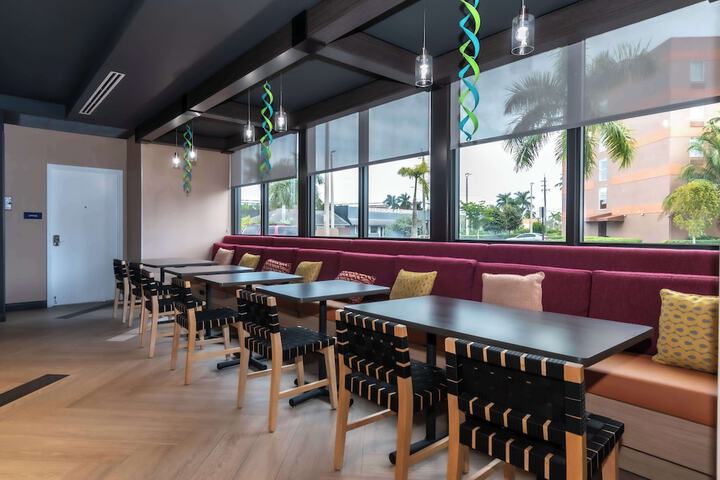 Breakfast area