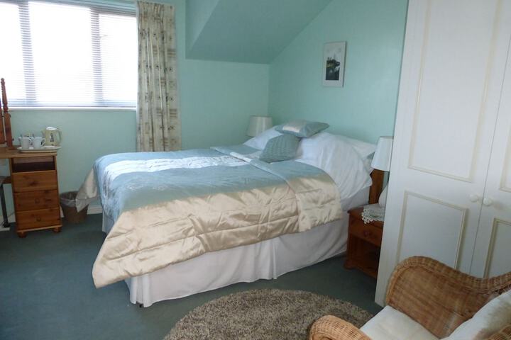 Room 4 of 22