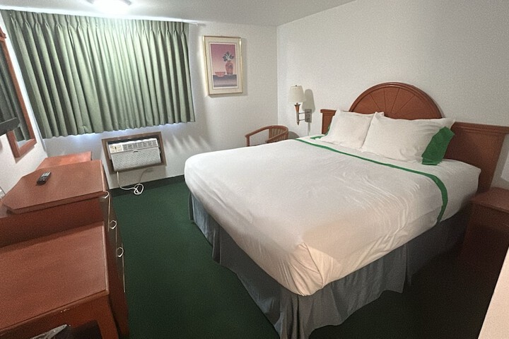 Room 12 of 49