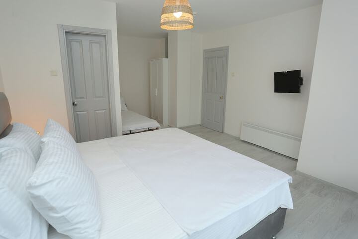 Room 7 of 21