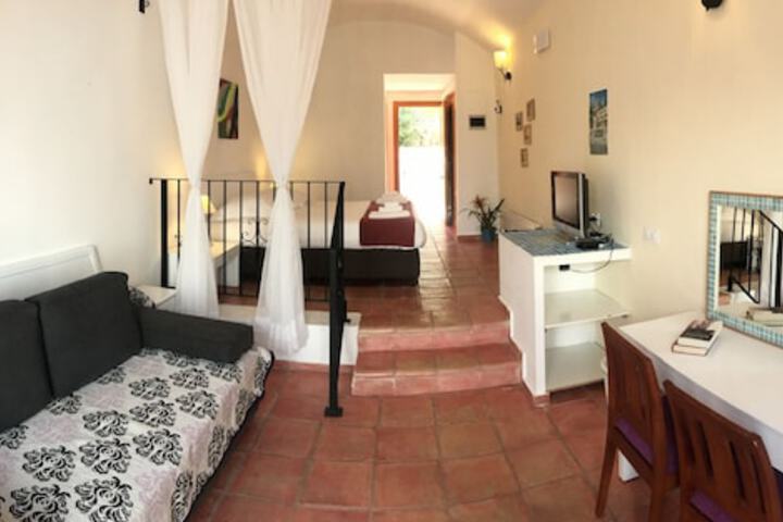 Room 32 of 138