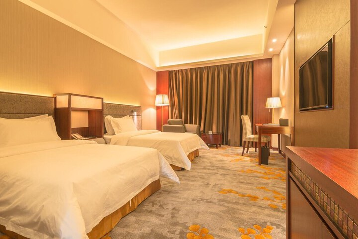Room 14 of 42