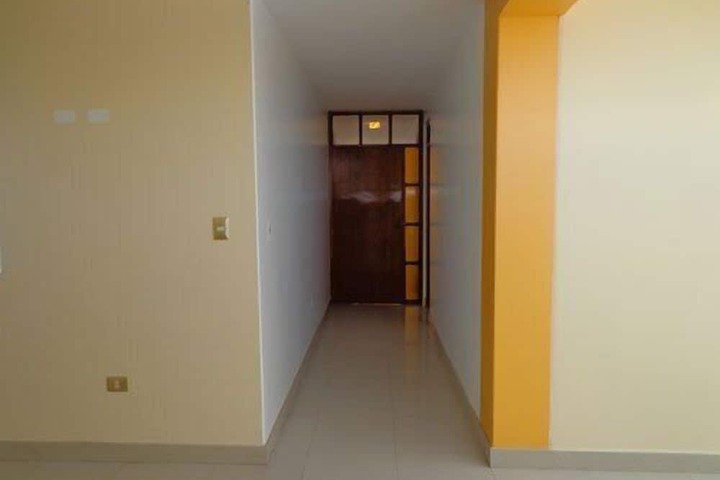 Ballroom/Hall 25 of 30