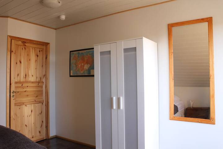 Room 42 of 71