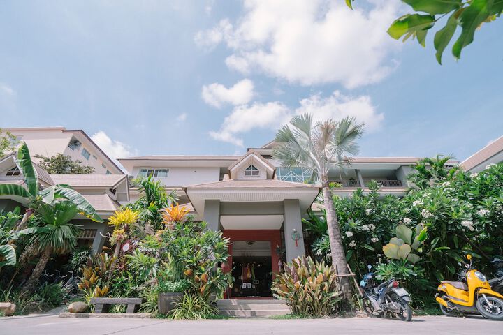 Hotel 2 of 113