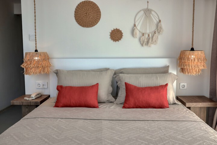 Room 7 of 51