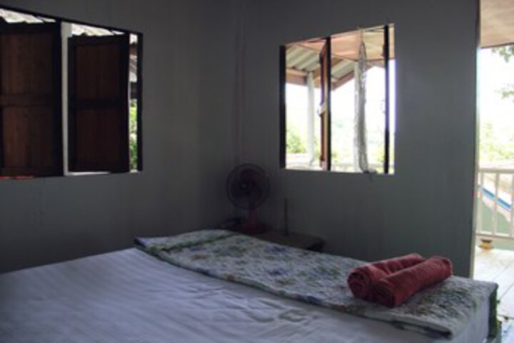 Room 17 of 48