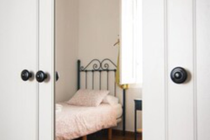 Room 142 of 157