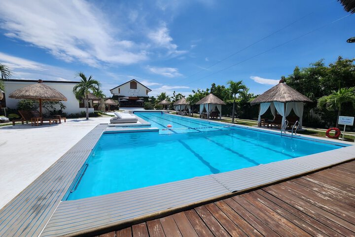Pool 24 of 62