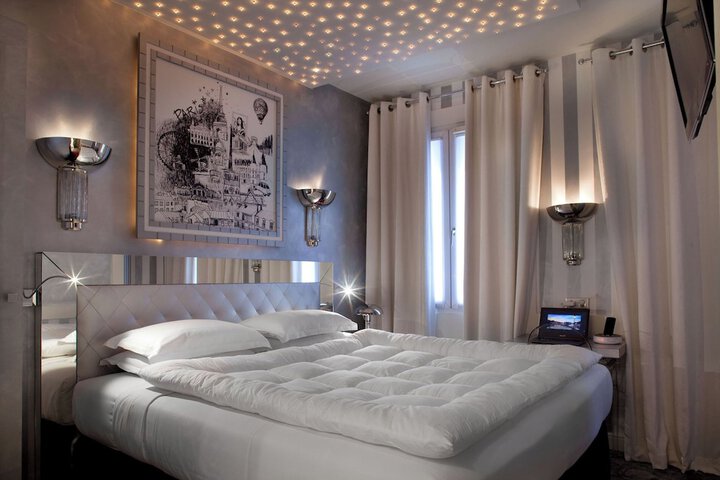 Room 11 of 20