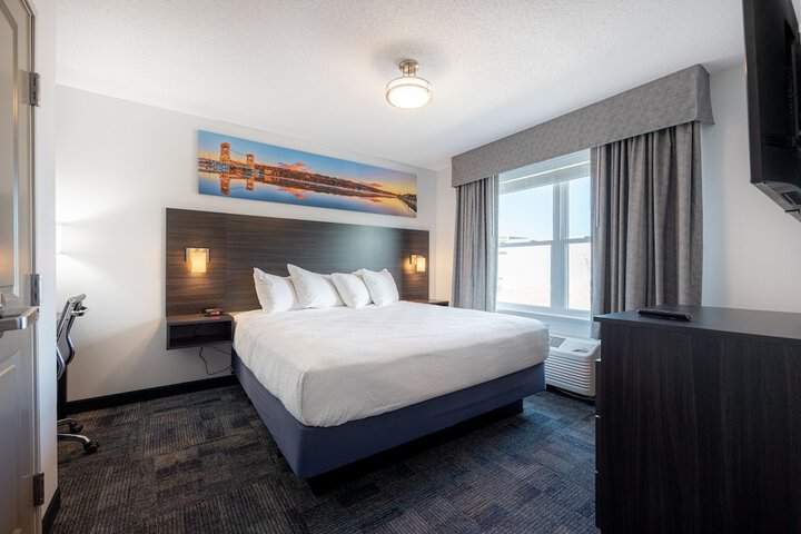 Room 9 of 21