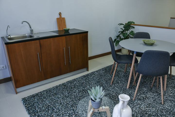 Room 53 of 80