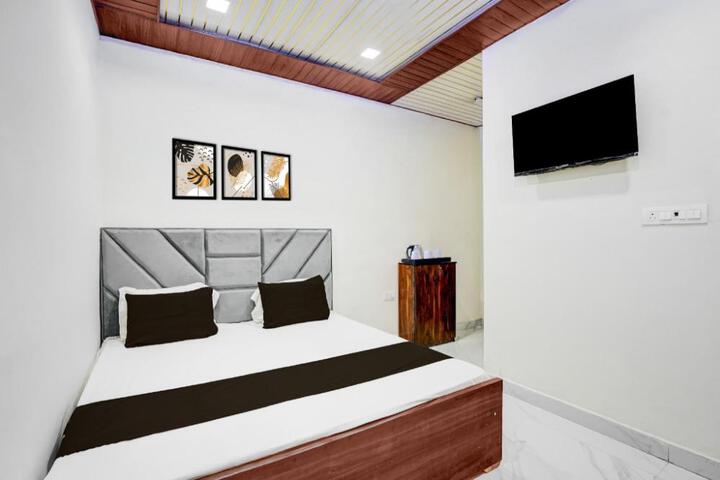 Super Hotel O Mathura Central Railway Junction Formerly Bhagwati Palace