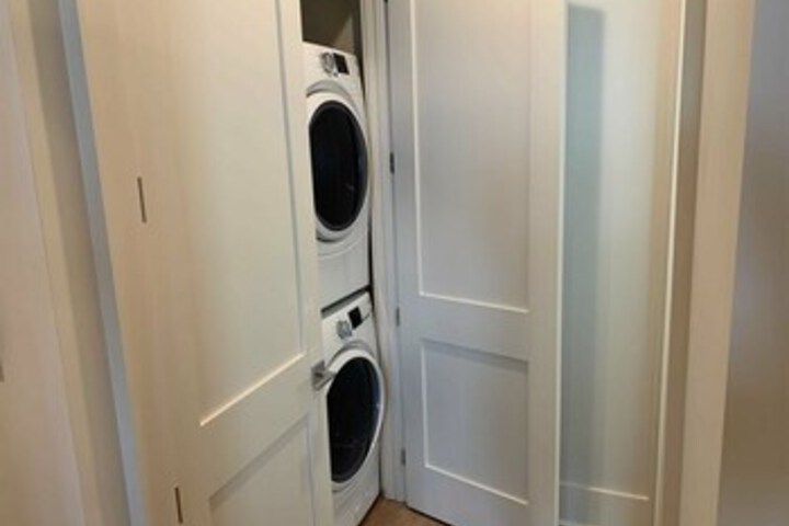 Laundry 24 of 51