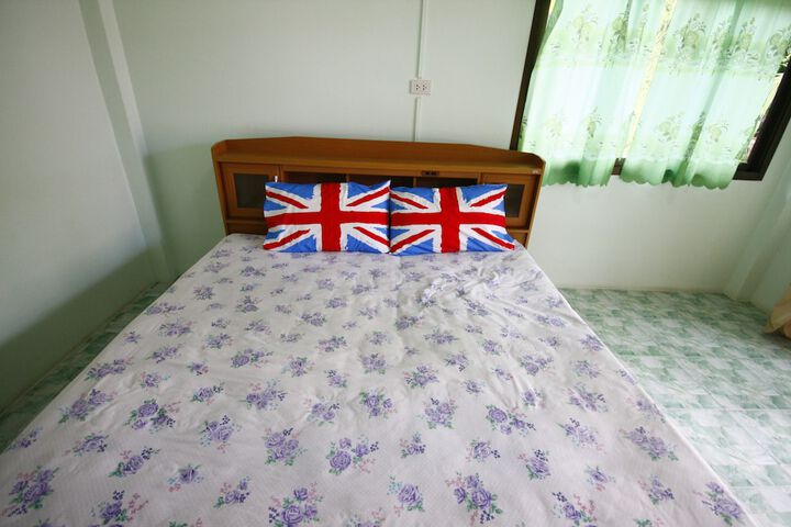 Room 6 of 69