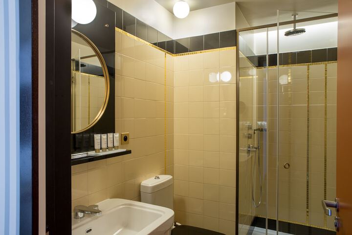 Bathroom Interior Photo