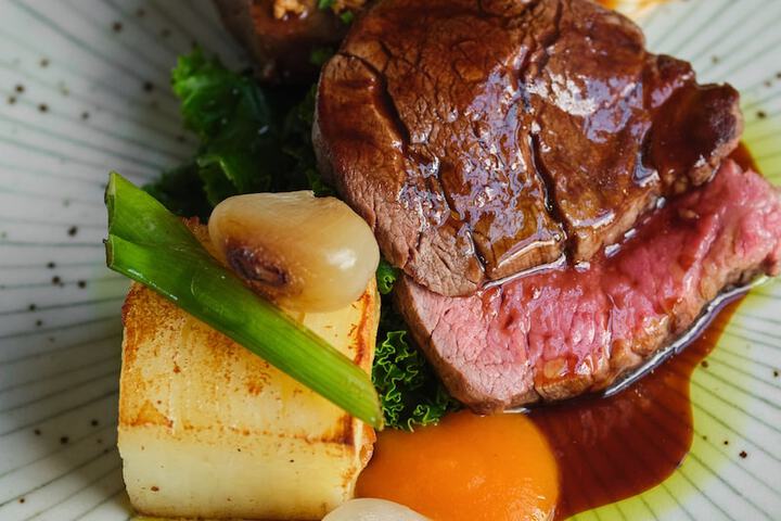 Dining 59 of 86