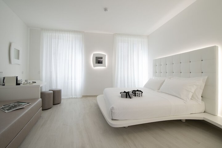 Room 6 of 21