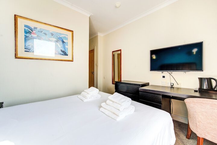 Room 28 of 159