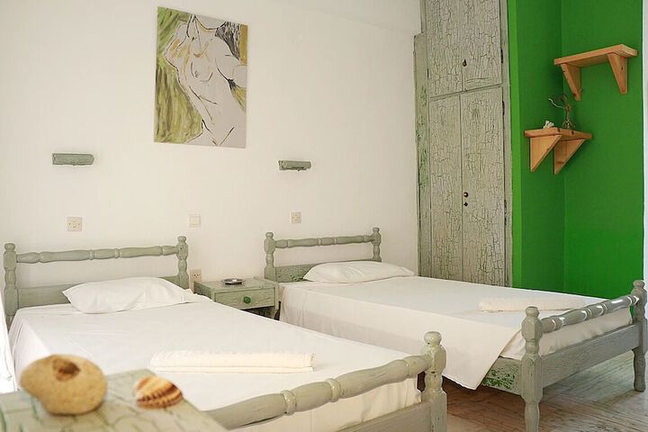 Room 4 of 51