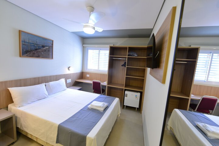 Room 11 of 41