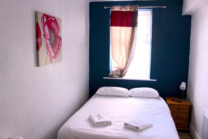 Room 43 of 106