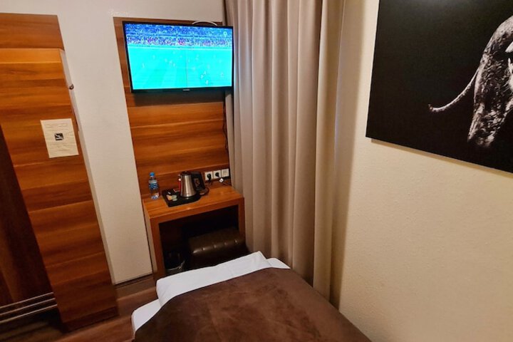 Room 19 of 50