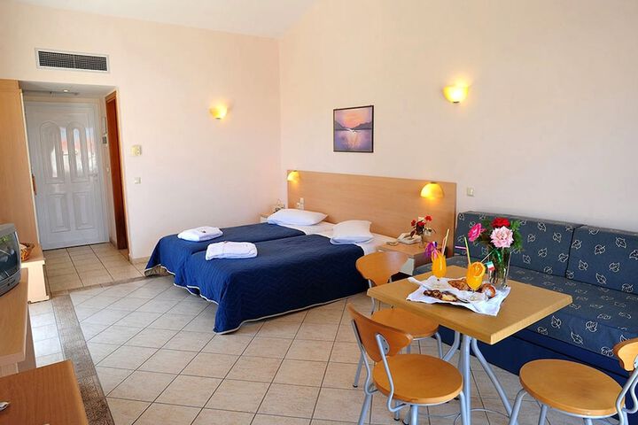Room 4 of 24