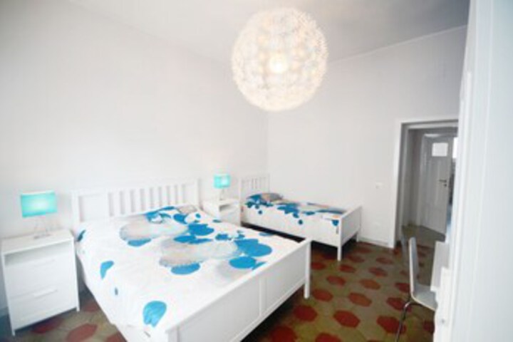 Room 16 of 23