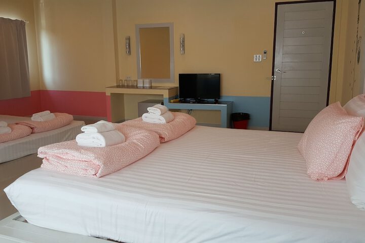Room 64 of 92