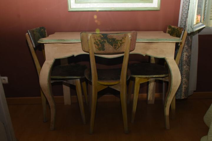 Room 8 of 27