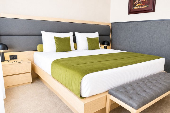 Atera Business Suites