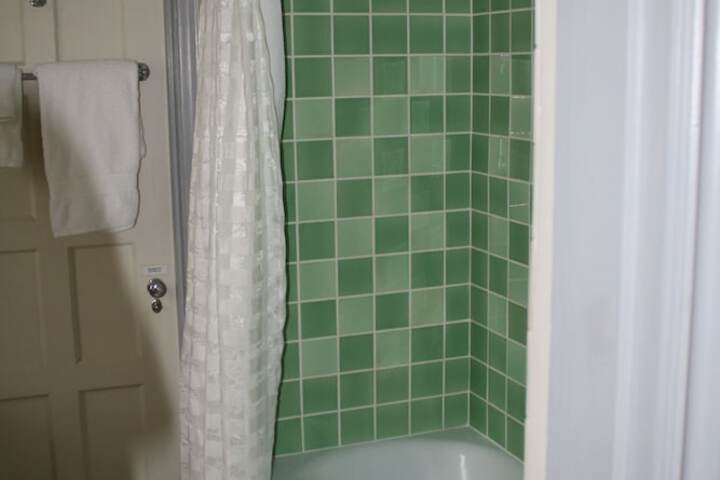 Room 56 of 118