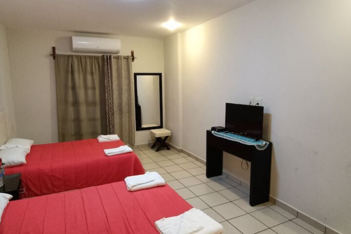 Room 26 of 104