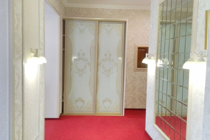Room 12 of 35