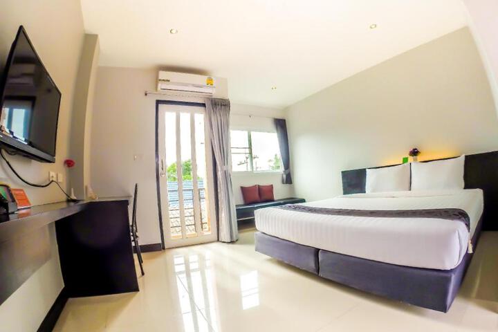 Exterior of My Place Phuket Airport Mansion
