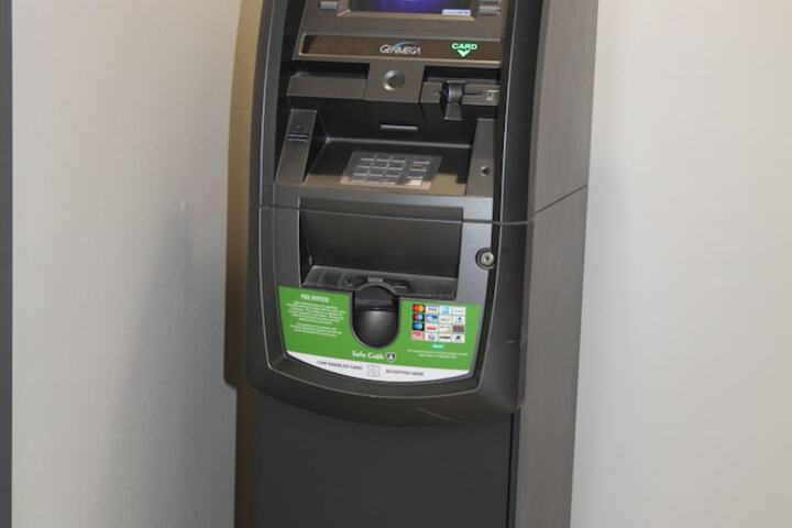 ATM/banking on site