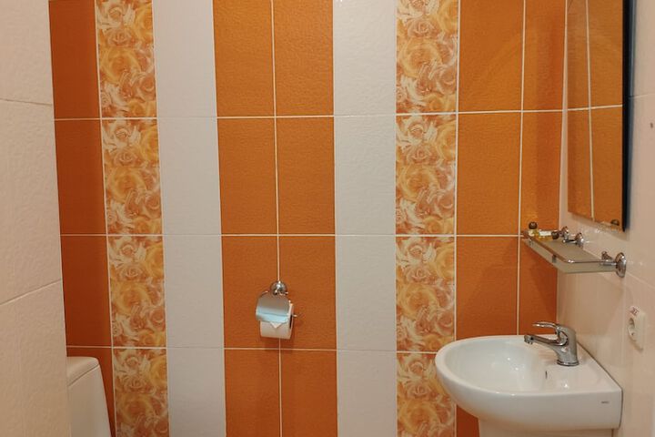 Room 8 of 29