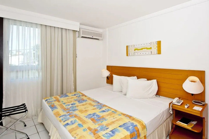 Room 4 of 12