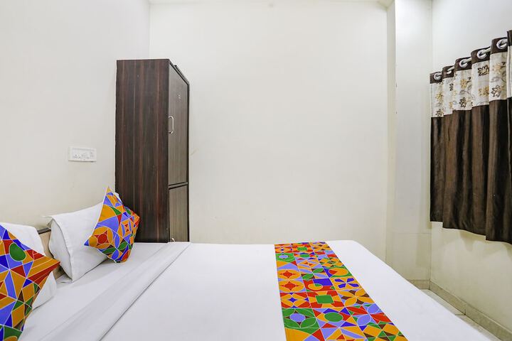 Room 15 of 24
