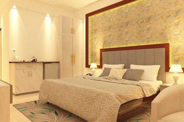Room 2 of 19