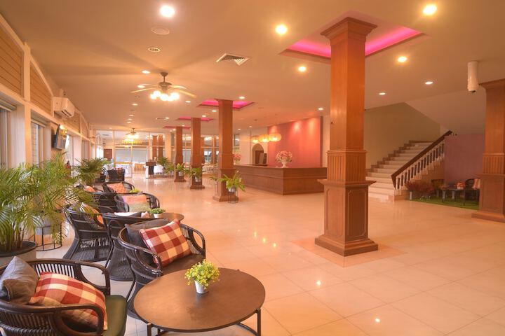 Hotel Interior 4 of 73