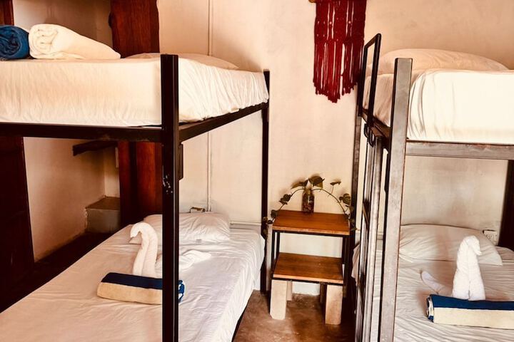 Room 2 of 11