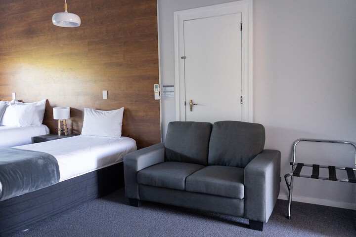 Room 9 of 44