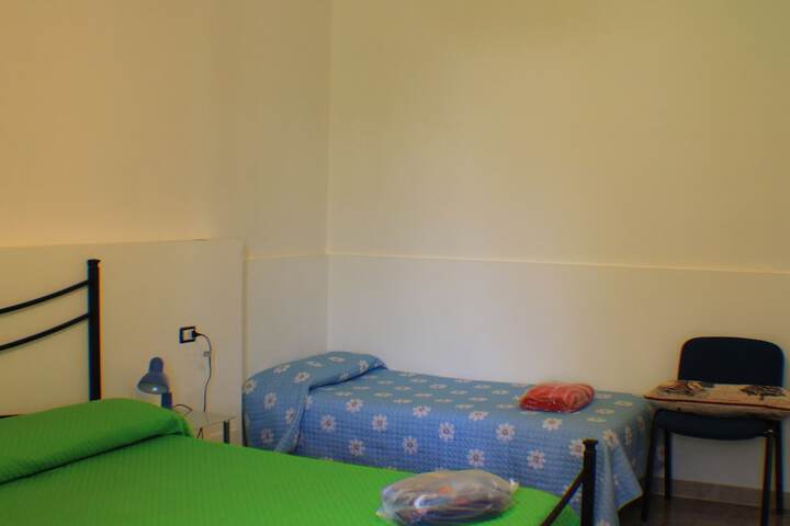 Room 14 of 48